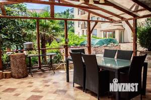 4-к квартира, вторичка, 175м2, 4/4 этаж