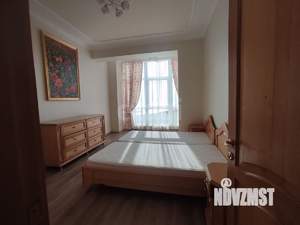 3-к квартира, вторичка, 104м2, 1/11 этаж