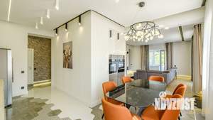 4-к квартира, вторичка, 205м2, 7/9 этаж