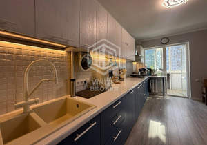 3-к квартира, вторичка, 80м2, 7/10 этаж