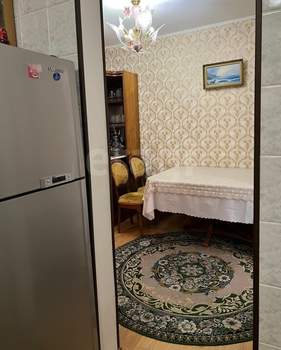 3-к квартира, вторичка, 103м2, 2/4 этаж