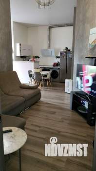 2-к квартира, вторичка, 58м2, 1/4 этаж
