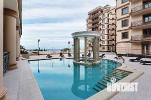 3-к квартира, вторичка, 132м2, 1/8 этаж