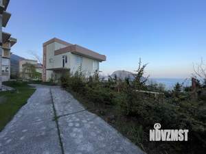 4-к квартира, вторичка, 376м2, 3/3 этаж