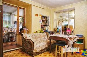 3-к квартира, вторичка, 65м2, 1/2 этаж