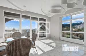 4-к квартира, вторичка, 147м2, 9/10 этаж