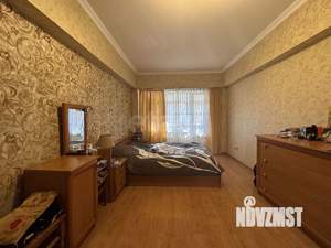 4-к квартира, вторичка, 126м2, 1/5 этаж