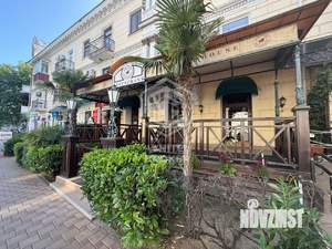 2-к квартира, вторичка, 67м2, 1/5 этаж