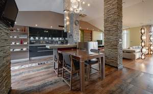 4-к квартира, вторичка, 212м2, 5/5 этаж