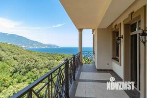 3-к квартира, вторичка, 132м2, 5/8 этаж