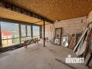 4-к квартира, вторичка, 229м2, 2/4 этаж