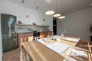 2-к квартира, вторичка, 108м2, 4/7 этаж