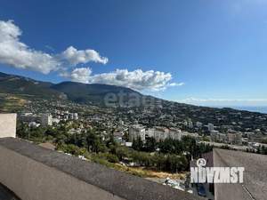 4-к квартира, вторичка, 229м2, 2/4 этаж