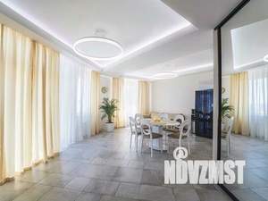 4-к квартира, вторичка, 280м2, 9/10 этаж