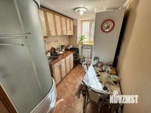 2-к квартира, вторичка, 37м2, 1/4 этаж