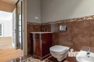 2-к квартира, вторичка, 133м2, 2/8 этаж