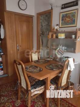 3-к квартира, вторичка, 64м2, 2/2 этаж