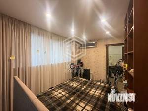 3-к квартира, вторичка, 90м2, 1/5 этаж