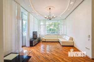 3-к квартира, вторичка, 118м2, 1/20 этаж