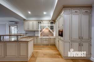 3-к квартира, вторичка, 133м2, 1/8 этаж