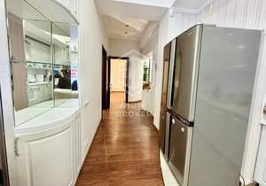 2-к квартира, вторичка, 100м2, 8/10 этаж