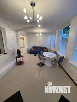 2-к квартира, вторичка, 85м2, 1/6 этаж