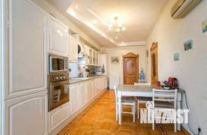 3-к квартира, вторичка, 150м2, 7/12 этаж
