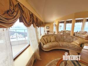 4-к квартира, вторичка, 200м2, 6/6 этаж