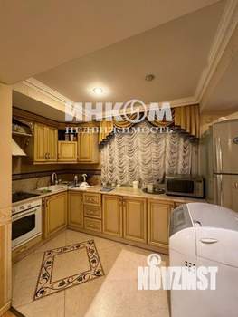 3-к квартира, вторичка, 134м2, 2/2 этаж