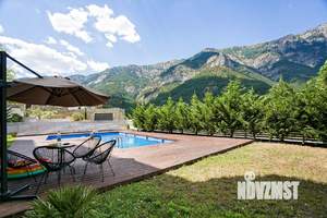 3-к квартира, вторичка, 90м2, 1/4 этаж