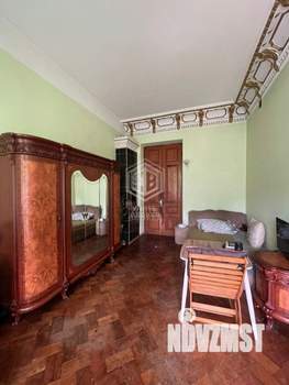 4-к квартира, вторичка, 100м2, 2/4 этаж