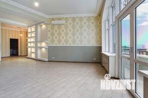3-к квартира, вторичка, 200м2, 2/7 этаж