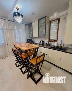 3-к квартира, вторичка, 92м2, 2/3 этаж