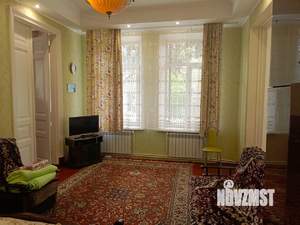 2-к квартира, вторичка, 64м2, 1/2 этаж