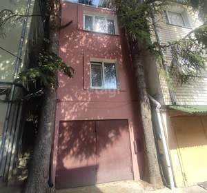 3-к квартира, вторичка, 105м2, 1/3 этаж