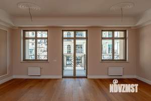 3-к квартира, вторичка, 133м2, 6/8 этаж