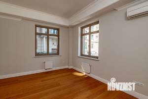 2-к квартира, вторичка, 133м2, 2/8 этаж