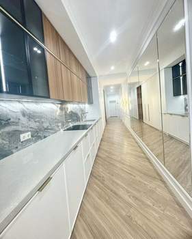 2-к квартира, вторичка, 101м2, 11/18 этаж