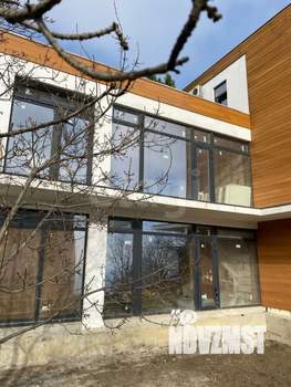 3-к квартира, вторичка, 105м2, 2/3 этаж