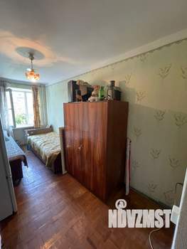 2-к квартира, вторичка, 43м2, 1/4 этаж