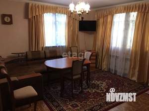 3-к квартира, вторичка, 74м2, 1/2 этаж