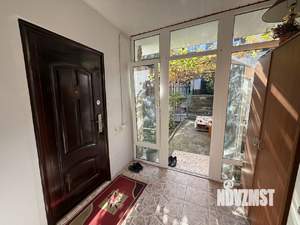 3-к квартира, вторичка, 74м2, 1/2 этаж