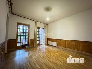 3-к квартира, вторичка, 120м2, 1/2 этаж
