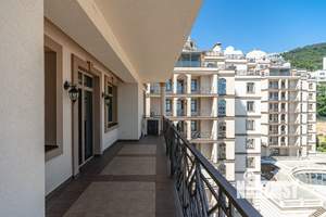 3-к квартира, вторичка, 133м2, 5/8 этаж