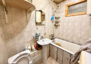 3-к квартира, вторичка, 50м2, 1/3 этаж