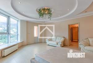 3-к квартира, вторичка, 118м2, 14/14 этаж