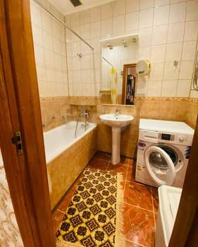 3-к квартира, вторичка, 103м2, 2/4 этаж