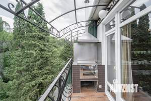 4-к квартира, вторичка, 212м2, 5/5 этаж