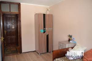 2-к квартира, вторичка, 52м2, 1/5 этаж