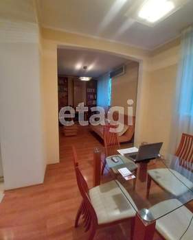 2-к квартира, вторичка, 55м2, 1/4 этаж